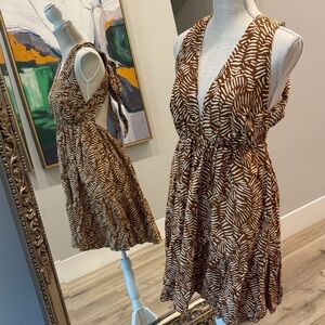 House of Harlow 1960 Brown linen Leaf Print Mini Dress